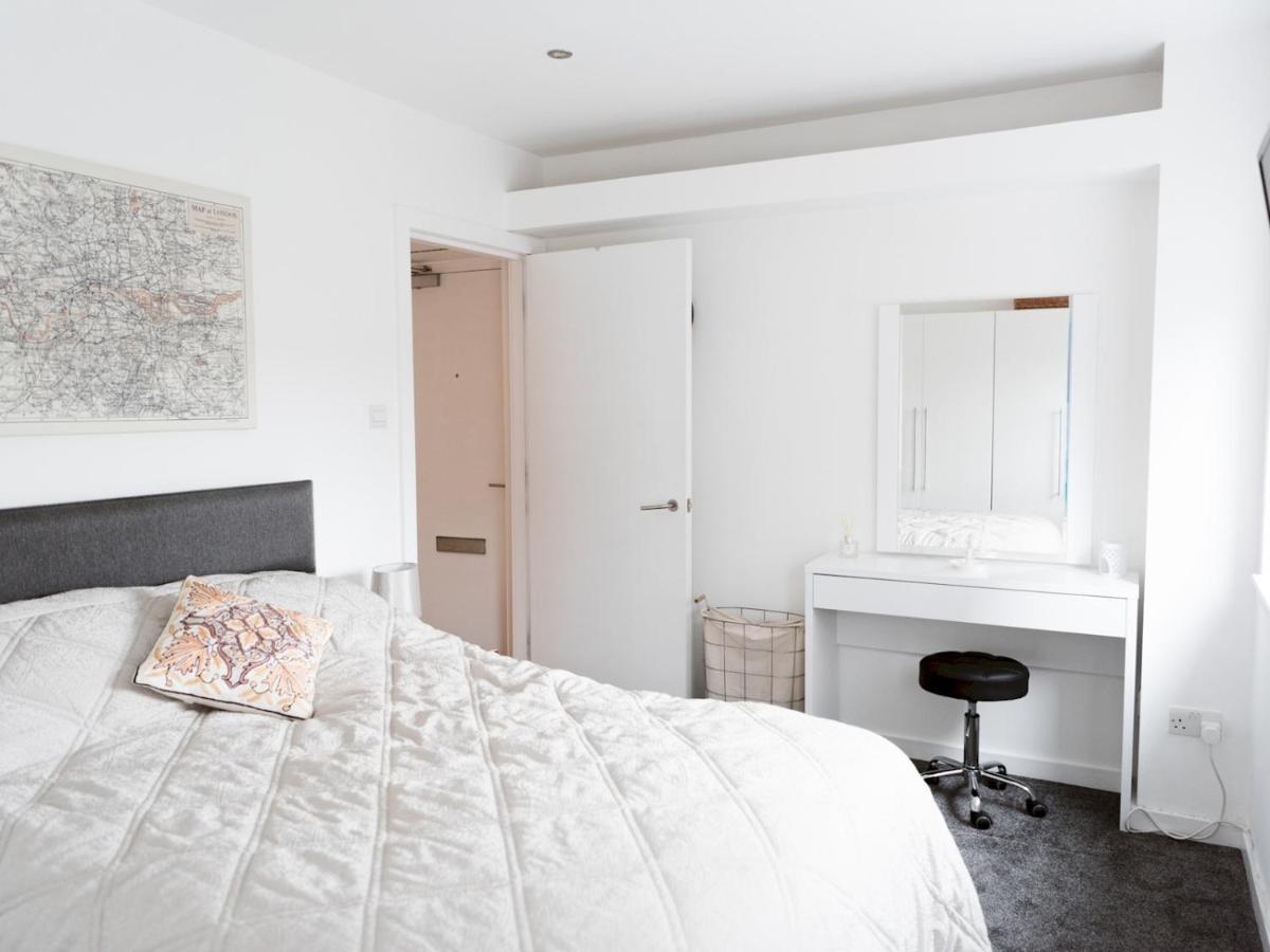 Pass The Keys Stylish 2Bed Rental Unit Glasgow Green Exterior photo